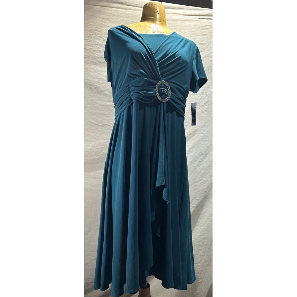 NWT RM Richards Women's Size 14 Emerald Green Ruched Rhinestone Midi Dress $89